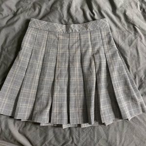 Aritzia women plaid skirt